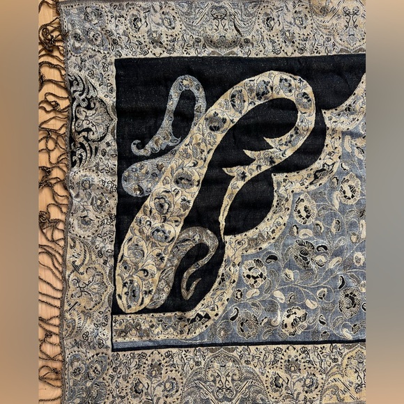 Metallic Pashmina Scarf / Shawl / Wrap | Gold / Bronze / Black | 28"W x 64”L - Picture 14 of 16